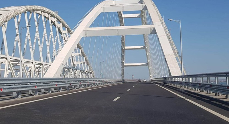 В Крым через мост! В Крым через мост!